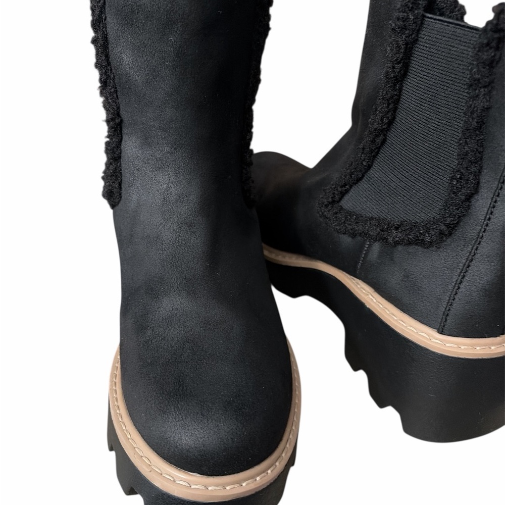 DOLCE VITA Women's Black Shearling Boots